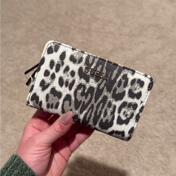 Guess Leopard-Print Zip Wallet - Black & White - Picture 2 of 5